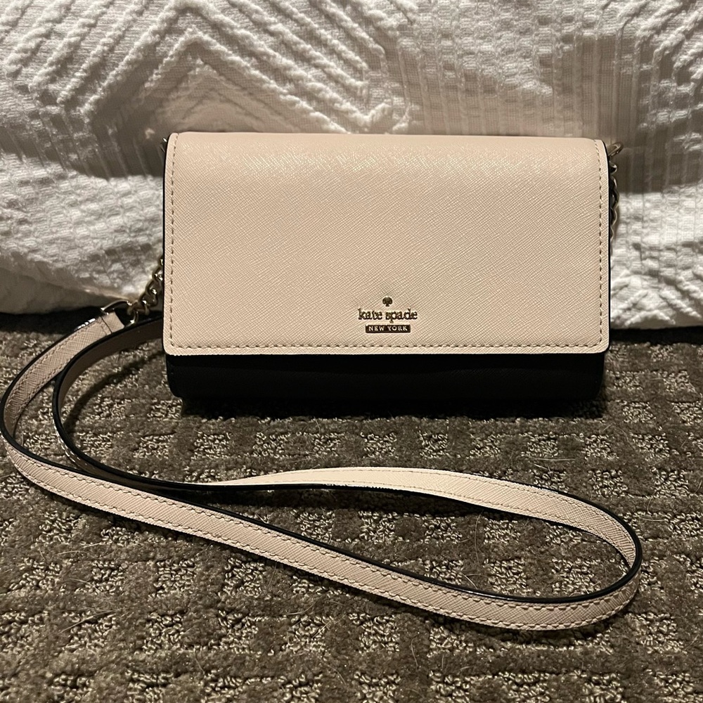 KATE SPADE CAMERON STREET CROSSBODY/CLUTCH HANDBAG in Tusk/Black